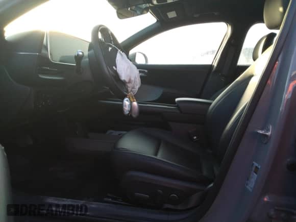 2023 Hyundai Ioniq 6 SEL с VIN KMHM34AA3PA048616, выставлен на аукционе Copart как лот 82543074 с пробегом 24 862 миль миль и Списание • Salvage title. История ставок и продаж доступна на DreamBid. Изображение 7.