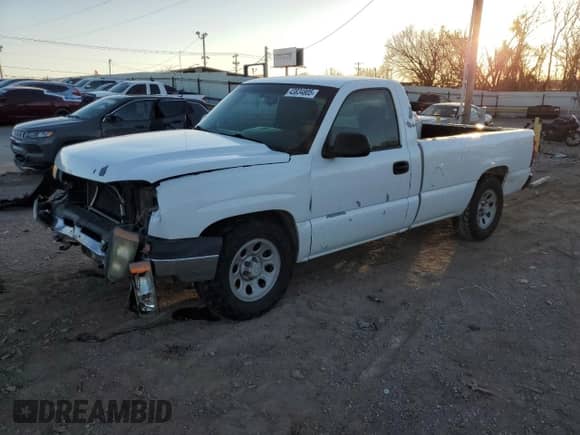 2006 Chevrolet Silverado 1500 Work Truck с VIN 3GCEC14V96G209413, выставлен на аукционе Copart как лот 43834805 с пробегом 268 185 миль миль и Списание • Salvage title. История ставок и продаж доступна на DreamBid. Изображение 1.