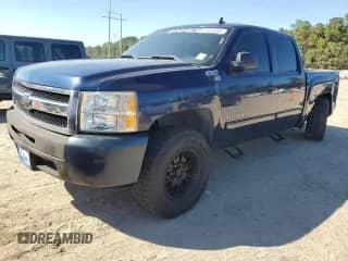 2011 Chevrolet Silverado 1500 LS z VIN 3GCPCREA5BG157260, wystawiony jako Copart lot #82415355 z przebiegiem 193 017 mil mil oraz Szkoda całkowita • Salvage title. Historia ofert i sprzedaży dostępna na DreamBid. Obrazek 1.