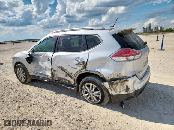 2016 Nissan Rogue SV z VIN KNMAT2MT0GP703062, wystawiony jako Copart lot #85870845 z przebiegiem 87 265 mil mil oraz Szkoda całkowita • Salvage title. Historia ofert i sprzedaży dostępna na DreamBid. Obrazek 2.