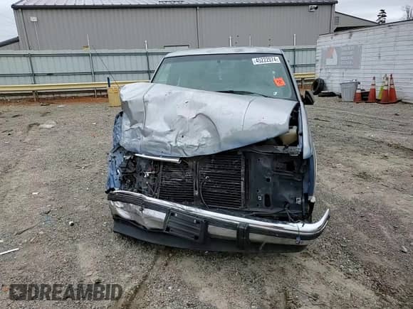 1994 Chevrolet Suburban with VIN 1GNEC16K4RJ318097, listed as a Copart auction lot 45222074 with 307,232 mi miles and Salvage title. Bid and sale history available at DreamBid. Image 11.