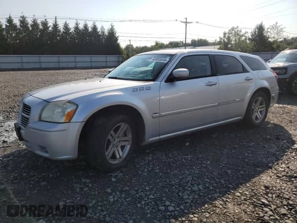 2005 Dodge Magnum RT with VIN 2D4GV58255H677120, listed as a Copart auction lot 65955544 with 157,671 mi miles and Salvage title. Bid and sale history available at DreamBid. Image 1.