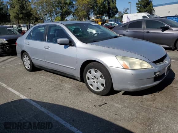 2003 Honda Accord LX с VIN 1HGCM66393A100278, выставлен на аукционе Copart как лот 66198285 с пробегом 280 725 миль миль и Списание • Salvage title. История ставок и продаж доступна на DreamBid. Изображение 4.