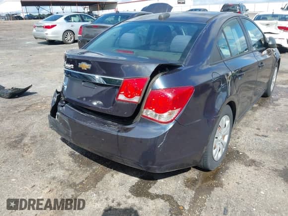 2016 Chevrolet Cruze LS с VIN 1G1PC5SH9G7221709, выставлен на аукционе IAAI как лот 43299747 с пробегом 56 815 миль миль и . История ставок и продаж доступна на DreamBid. Изображение 17.