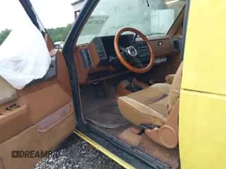 1989 Chevrolet Blazer с VIN 1GNCT18Z7K8226240, выставлен на аукционе IAAI как лот 42367663 с пробегом 213 142 миль миль и . История ставок и продаж доступна на DreamBid. Изображение 5.