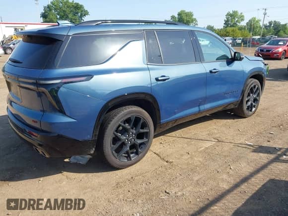 2024 Chevrolet Traverse AWD RS с VIN 1GNEVLKS8RJ246204, выставлен на аукционе IAAI как лот 42578304 с пробегом 23 970 миль миль и . История ставок и продаж доступна на DreamBid. Изображение 4.