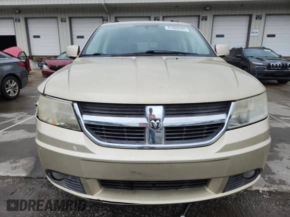 2010 Dodge Journey R/T with VIN 3D4PG6FV7AT108543, listed as a Copart auction lot 61008685 with 160,890 mi miles and Salvage title. Bid and sale history available at DreamBid. Image 5.