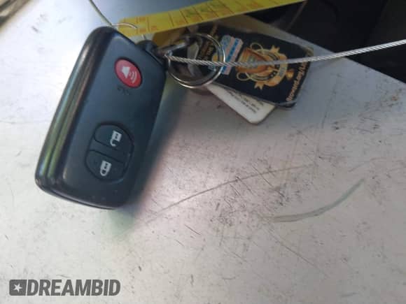 2016 Toyota Prius Two z VIN JTDZN3EU8GJ041616, wystawiony jako IAAI lot #40962054 z przebiegiem 169 461 mil mil oraz . Historia ofert i sprzedaży dostępna na DreamBid. Obrazek 11.