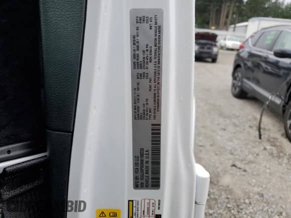 2022 Jeep Wrangler Unlimited Sahara with VIN 1C4JJXP60NW198233, listed as a Copart auction lot 69611485 with 18,908 mi miles and Salvage title. Bid and sale history available at DreamBid. Image 12.