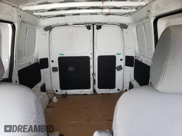 2017 Chevrolet City Express Cargo LS с VIN 3N63M0YN5HK715746, выставлен на аукционе Copart как лот 61384514 с пробегом 92 488 миль миль и Списание • Salvage title. История ставок и продаж доступна на DreamBid. Изображение 10.