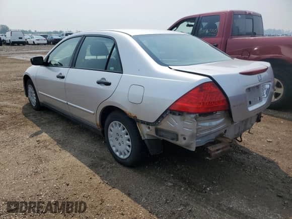 2006 Honda Accord VP с VIN JHMCM56126C000750, выставлен на аукционе Copart как лот 67136345 с пробегом 183 697 миль миль и Списание • Salvage title. История ставок и продаж доступна на DreamBid. Изображение 2.