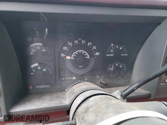1990 Chevrolet Silverado 2500 with VIN 2GCFK29K5L1243591, listed as a Copart auction lot 43874185 with 137,320 mi miles and Clean title. Bid and sale history available at DreamBid. Image 9.