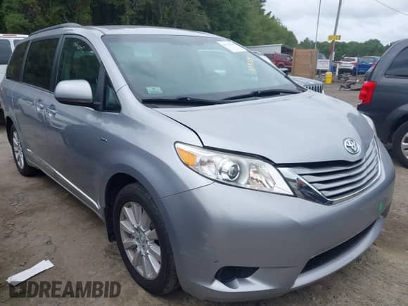 2017 Toyota Sienna LE с VIN 5TDJZ3DC8HS184113, выставлен на аукционе IAAI как лот 43153189 с пробегом 100 814 миль миль и . История ставок и продаж доступна на DreamBid. Изображение 1.