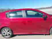 2018 Chevrolet Sonic Premier z VIN 1G1JF6SB0J4116337, wystawiony jako IAAI lot #41684925 z przebiegiem 48 508 mil mil oraz . Historia ofert i sprzedaży dostępna na DreamBid. Obrazek 14.