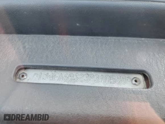 2003 Jeep Wrangler Rubicon с VIN 1J4FA69S23P310588, выставлен на аукционе Copart как лот 66919775 с пробегом 106 685 миль миль и Списание • Salvage title. История ставок и продаж доступна на DreamBid. Изображение 13.