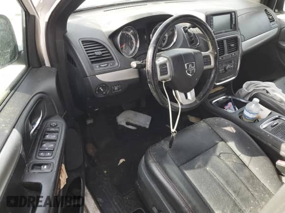 2019 Dodge Grand Caravan GT с VIN 2C4RDGEG5KR737150, выставлен на аукционе Copart как лот 45549545 с пробегом Не указан миль и На запчасти • Non repairable. История ставок и продаж доступна на DreamBid. Изображение 8.