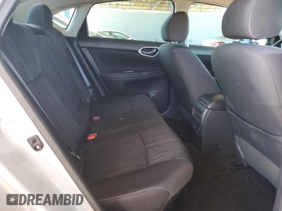 2017 Nissan Sentra SV z VIN 3N1AB7AP0HL668613, wystawiony jako Copart lot #84289935 z przebiegiem 94 553 mil mil oraz Szkoda całkowita • Salvage title. Historia ofert i sprzedaży dostępna na DreamBid. Obrazek 10.