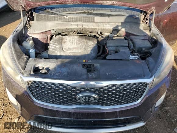 2016 Kia Sorento SXL z VIN 5XYPK4A58GG075754, wystawiony jako Copart lot #86684395 z przebiegiem 132 676 mil mil oraz Czysty tytuł • Clean title. Historia ofert i sprzedaży dostępna na DreamBid. Obrazek 11.