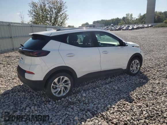 2023 Chevrolet Bolt EUV LT с VIN 1G1FY6S09P4135489, выставлен на аукционе Copart как лот 84215335 с пробегом 85 766 миль миль и На запчасти • Non repairable. История ставок и продаж доступна на DreamBid. Изображение 3.