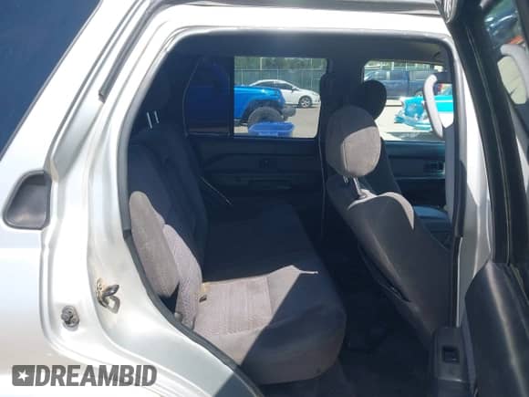 2003 Nissan Pathfinder LE with VIN JN8DR09Y63W829418, listed as a IAAI auction lot 42514295 with 212,889 mi miles and . Bid and sale history available at DreamBid. Image 8.