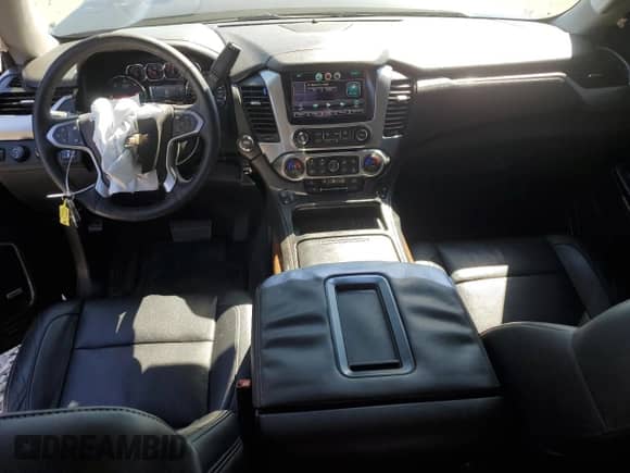 2015 Chevrolet Tahoe LTZ z VIN 1GNSKCKC6FR226924, wystawiony jako Copart lot #69505405 z przebiegiem 92 082 mil mil oraz Szkoda całkowita • Salvage title. Historia ofert i sprzedaży dostępna na DreamBid. Obrazek 8.