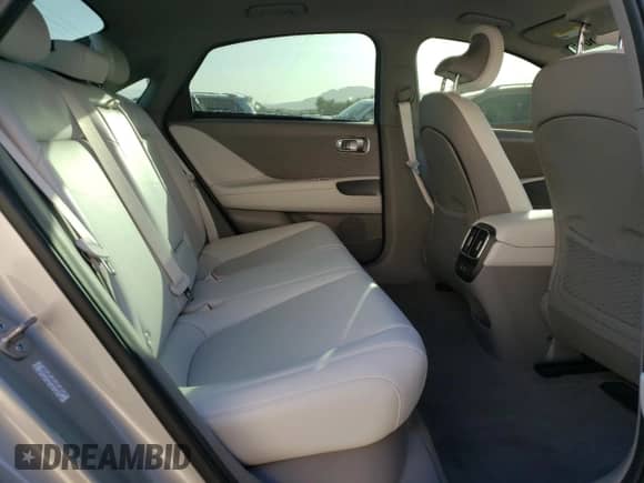 2023 Hyundai Ioniq 6 SEL z VIN KMHM34AA0PA033524, wystawiony jako Copart lot #76319364 z przebiegiem 10 197 mil mil oraz Szkoda całkowita • Salvage title. Historia ofert i sprzedaży dostępna na DreamBid. Obrazek 10.