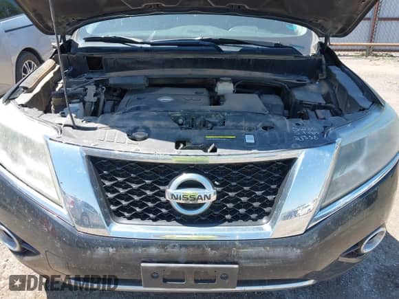 2014 Nissan Pathfinder SV with VIN 5N1AR2MMXEC684429, listed as a IAAI auction lot 42233673 with 135,593 mi miles and . Bid and sale history available at DreamBid. Image 10.