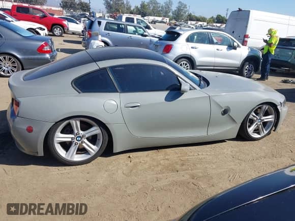 2007 BMW Z4 с VIN 4USDU53557LF77803, выставлен на аукционе IAAI как лот 43396516 с пробегом 160 600 миль миль и . История ставок и продаж доступна на DreamBid. Изображение 13.