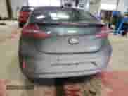 2017 Hyundai Ioniq SEL z VIN KMHC75LC0HU053776, wystawiony jako Copart lot #72604302 z przebiegiem 138 273 mil mil oraz . Historia ofert i sprzedaży dostępna na DreamBid. Obrazek 6.