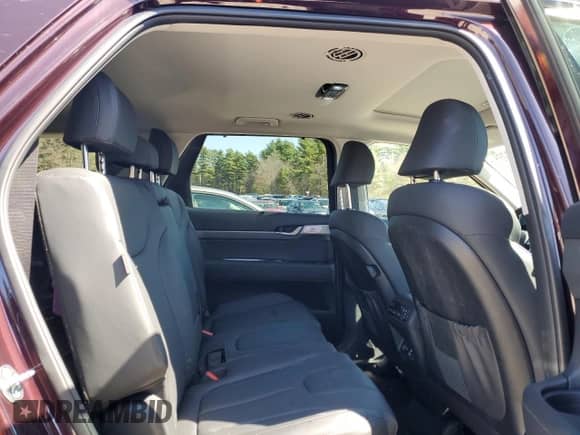 2024 Hyundai Palisade SEL z VIN KM8R4DGE7RU780486, wystawiony jako Copart lot #51513265 z przebiegiem 4 819 mil mil oraz Szkoda całkowita • Salvage title. Historia ofert i sprzedaży dostępna na DreamBid. Obrazek 11.