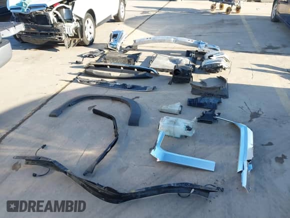 2019 Toyota Tundra SR5 с VIN 5TFAY5F17KX845478, выставлен на аукционе IAAI как лот 41155651 с пробегом 42 291 миль миль и . История ставок и продаж доступна на DreamBid. Изображение 12.
