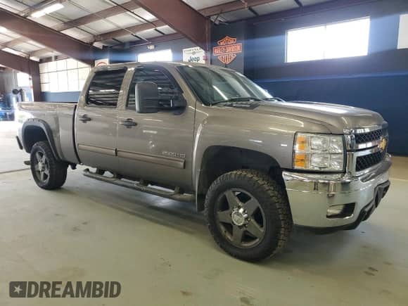 2012 Chevrolet Silverado 2500HD LT with VIN 1GC1KXCG4CF155409, listed as a Copart auction lot 65365905 with 171,201 mi miles and Clean title. Bid and sale history available at DreamBid. Image 4.
