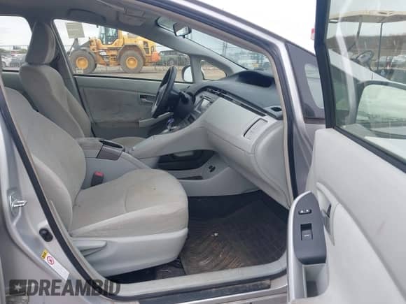 2015 Toyota Prius Four z VIN JTDKN3DU4F1913162, wystawiony jako IAAI lot #43353970 z przebiegiem 269 891 mil mil oraz . Historia ofert i sprzedaży dostępna na DreamBid. Obrazek 5.