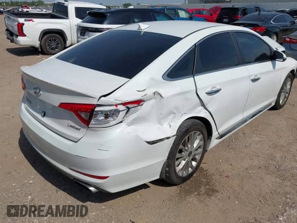 2015 Hyundai Sonata Limited z VIN 5NPE34AF3FH035960, wystawiony jako IAAI lot #42869784 z przebiegiem 165 591 mil mil oraz . Historia ofert i sprzedaży dostępna na DreamBid. Obrazek 6.