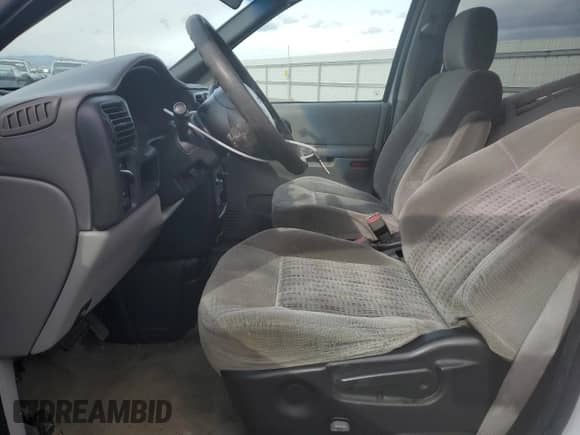 2005 Chevrolet Venture LS с VIN 1GNDV23E25D100985, выставлен на аукционе Copart как лот 45598835 с пробегом 237 711 миль миль и Чистый • Clean title. История ставок и продаж доступна на DreamBid. Изображение 7.