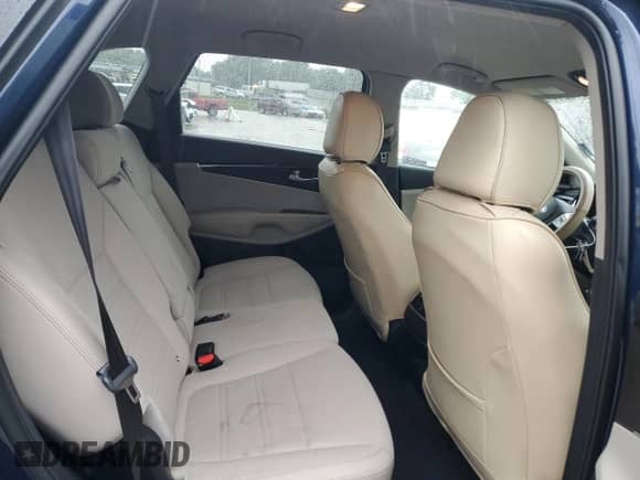 2019 Kia Sorento LX z VIN 5XYPGDA5XKG494991, wystawiony jako Copart lot #62875244 z przebiegiem 67 080 mil mil oraz Szkoda całkowita • Salvage title. Historia ofert i sprzedaży dostępna na DreamBid. Obrazek 11.