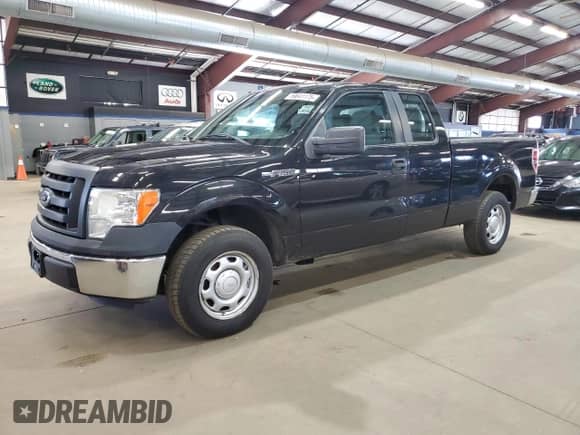 2012 Ford F-150 XL with VIN 1FTEX1CM7CFC28018, listed as a Copart auction lot 89841175 with 176,300 mi miles and Clean title. Bid and sale history available at DreamBid. Image 1.