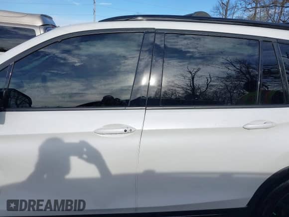 2021 Honda Pilot Black Edition z VIN 5FNYF6H71MB030752, wystawiony jako IAAI lot #41898089 z przebiegiem 87 840 mil mil oraz . Historia ofert i sprzedaży dostępna na DreamBid. Obrazek 14.