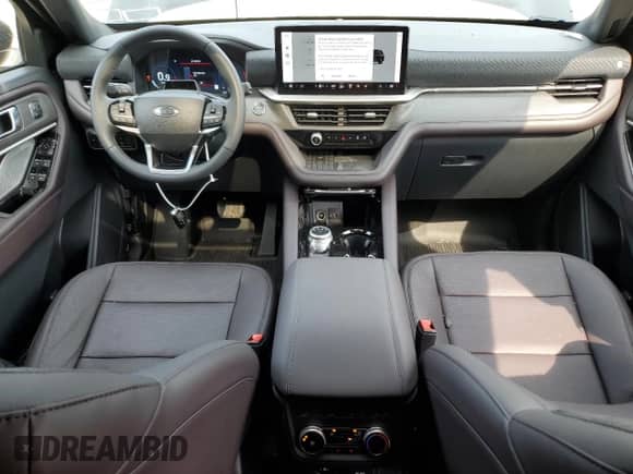 2025 Ford Explorer Platinum with VIN 1FMUK8HH7SGB23840, listed as a Copart auction lot 59996365 with 2,505 mi miles and Salvage title. Bid and sale history available at DreamBid. Image 8.