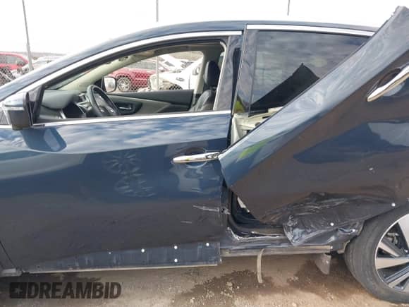 2018 Nissan Murano SL z VIN 5N1AZ2MH8JN191043, wystawiony jako IAAI lot #41869424 z przebiegiem 27 288 mil mil oraz . Historia ofert i sprzedaży dostępna na DreamBid. Obrazek 14.