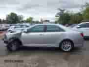 2013 Toyota Camry LE z VIN 4T1BD1FK2DU069763, wystawiony jako IAAI lot #43414989 z przebiegiem 70 738 mil mil oraz . Historia ofert i sprzedaży dostępna na DreamBid. Obrazek 14.