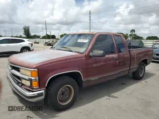 1998 Chevrolet Silverado 1500 z VIN 1GCEC19W1WE221029, wystawiony jako Copart lot #65123275 z przebiegiem 317 654 mil mil oraz Szkoda całkowita • Salvage title. Historia ofert i sprzedaży dostępna na DreamBid. Obrazek 1.