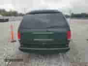 1998 Dodge Caravan SE with VIN 1B4GP44L1WB763340, listed as a Copart auction lot 69555775 with 157,001 mi miles and Salvage title. Bid and sale history available at DreamBid. Image 6.