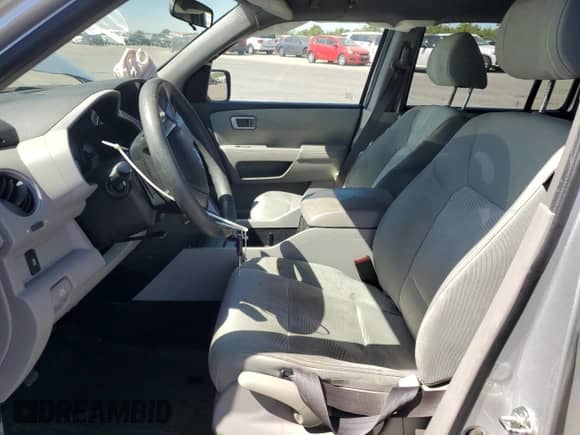 2015 Honda Pilot LX с VIN 5FNYF3H24FB005950, выставлен на аукционе Copart как лот 67120365 с пробегом 147 230 миль миль и Списание • Salvage title. История ставок и продаж доступна на DreamBid. Изображение 7.