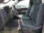 2019 Chevrolet Silverado 1500 Work Truck z VIN 3GCNYAEH5KG224012, wystawiony jako Copart lot #59937305 z przebiegiem 66 092 mil mil oraz Czysty tytuł • Clean title. Historia ofert i sprzedaży dostępna na DreamBid. Obrazek 7.