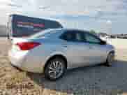 2019 Toyota Corolla L z VIN 2T1BURHE7KC207012, wystawiony jako Copart lot #80721325 z przebiegiem 93 011 mil mil oraz Czysty tytuł • Clean title. Historia ofert i sprzedaży dostępna na DreamBid. Obrazek 3.