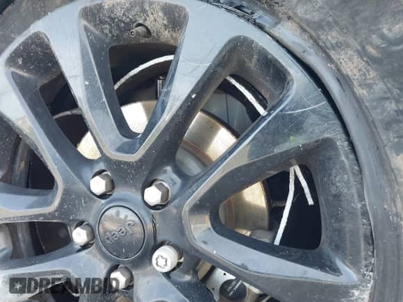 2017 Jeep Grand Cherokee Laredo with VIN 1C4RJFAG7HC700546, listed as a IAAI auction lot 40961293 with 83,702 mi miles and . Bid and sale history available at DreamBid. Image 19.