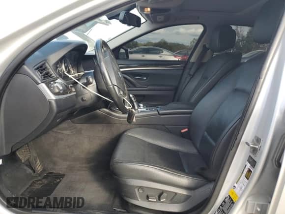 2012 BMW 5 Series 528i xDrive с VIN WBAXH5C54CC595026, выставлен на аукционе Copart как лот 82329255 с пробегом 176 513 миль миль и Чистый • Clean title. История ставок и продаж доступна на DreamBid. Изображение 7.