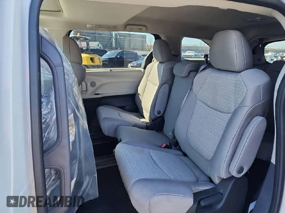 2024 Toyota Sienna LE with VIN 5TDBSKFC9RS138713, listed as a Copart auction lot 43769795 with 10 mi miles and Salvage title. Bid and sale history available at DreamBid. Image 11.