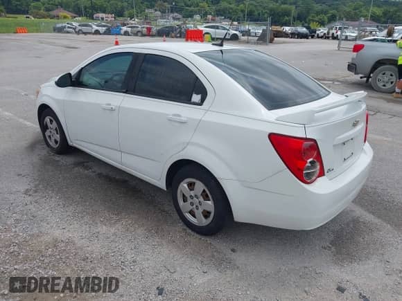 2013 Chevrolet Sonic LS with VIN 1G1JA5SH8D4119245, listed as a IAAI auction lot 42753193 with 232,181 mi miles and . Bid and sale history available at DreamBid. Image 3.